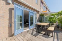 Vakantiehuis aan het Veerse Meer Hotels in Noord-Beveland