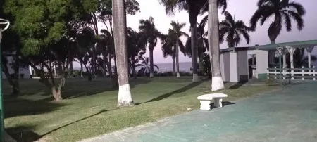 One bedroom fully furnished apartment Отели в г. St.Bran's Burg