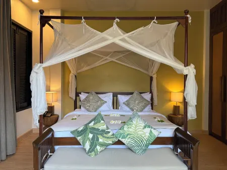 Saree Samui