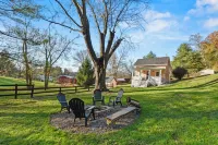 Raspberry Retreat Cottage