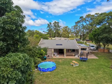 Saddle & Sunset Retreat -Charming Equestrian farmhouse in the countryside.