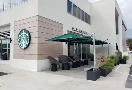 Charming 2-bedroom house with WiFi, AC in Phoenix Park Portmore.