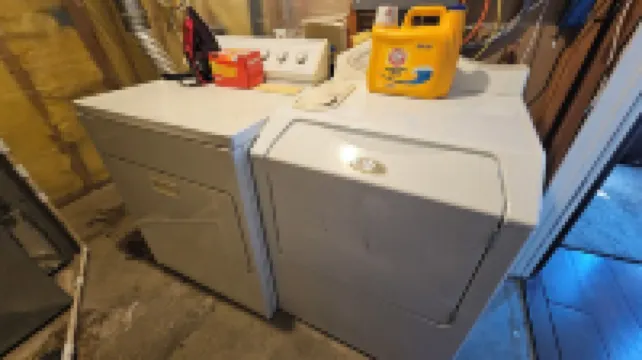 Feel Cozy and at Home! Perfect Location for Exploring!