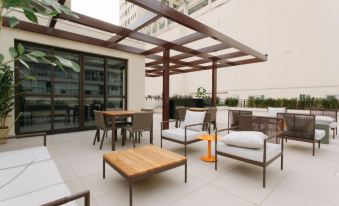 Jp216 Jacques Pilon Residence