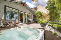Lakefront, Sand Beach, Hot Tub, Dog Fence, BBQ - 3 tähden