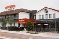 Quality Hotel Bayswater Hotels in The Vines