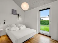 "Bernice" - 900m from the Sea