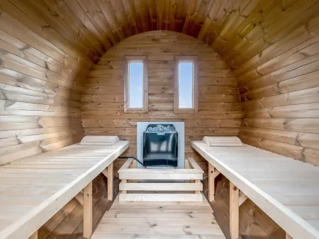 "Bryngeir" - 750m from the Sea