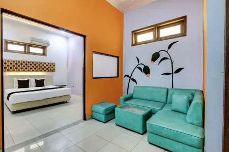 Hotel O Solo Near RS Jih Solo Formerly Azifa Inn Отели рядом с достопримечательностью «Dalem Kalitan»