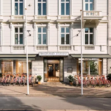 NH Copenhagen Grand Joanne Отели рядом с достопримечательностью «Железнодорожная станция Vesterport»