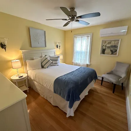 86 Dr Marcus House - Popular Broadway Area