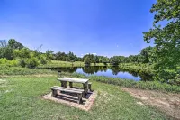 Stunning Oklahoma Home ~ 3 Mi to Spiro Mounds - 3-Star