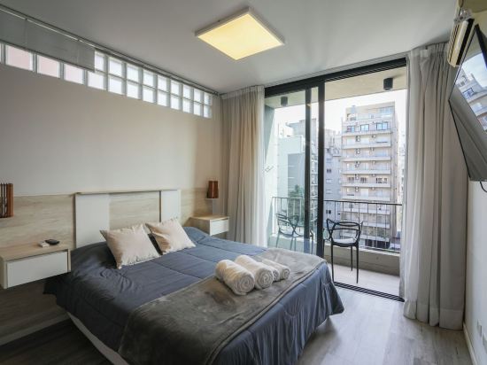 Monroe Suites