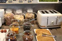 The Originals City, Hôtel le Saint-Martial, Limoges - 朝食