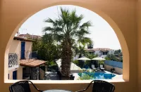 Vanas Apartments - Pools