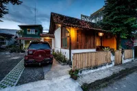 넥스트도어 홈스테이  호텔