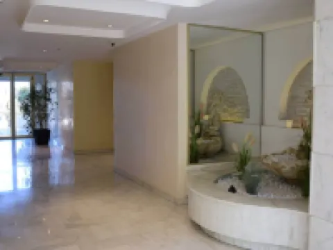 Apartment in Golfe Juan with Sea View Hotéis em Vallauris