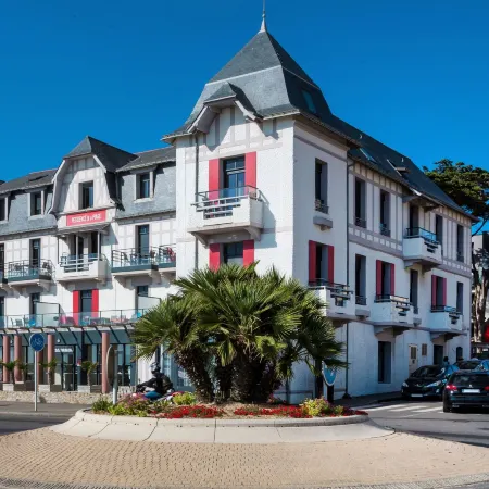 Apartment in La Baule with Sea View