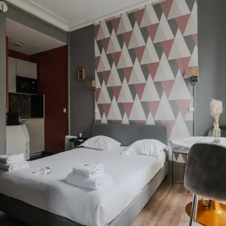 Cosy studio - 2P - Place de la RÃ©publique Отели рядом с достопримечательностью «Дворец Conciergerie»
