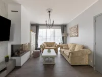Modern Villa w/ Private Yard - 2-Star