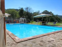 Cottage in Todi with Pool and Terrace