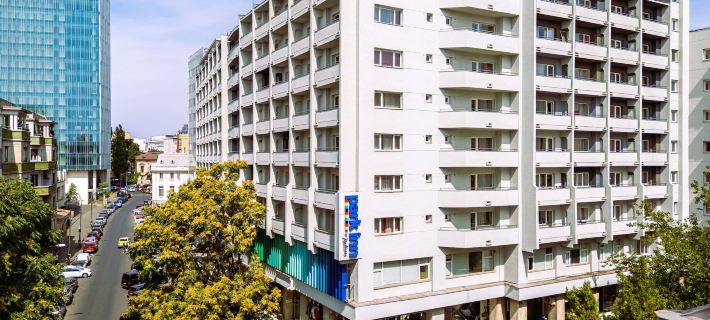 Park Inn by Radisson Bucharest Hotel and Residence โรงแรมในบูคาเรสต์