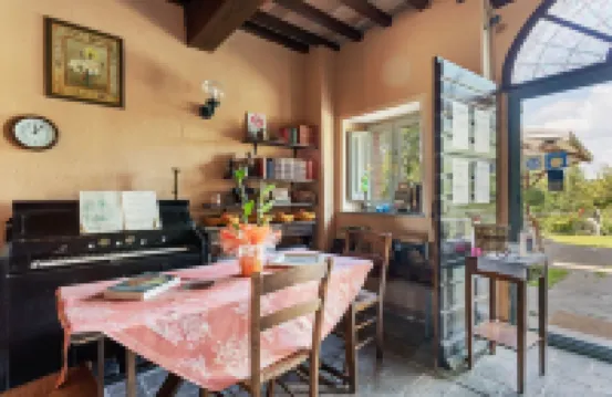 Rustic Holiday Home in Città di Castello with Swimming Pool