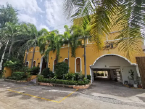 Riad Hua Hin Hotels near Krua Ban Kru