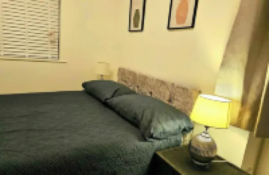 Charming 1 Bedroom Apartment in Bridgend