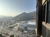 Fangdong Xiaoxiaozhou Apartment (Zhaofeng Road)