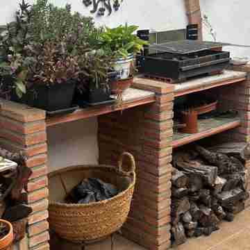 House -Sleeps 6-Garden-Fireplace Others