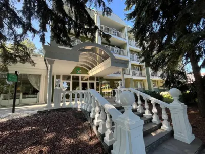Dlya Vas Hotel  호텔