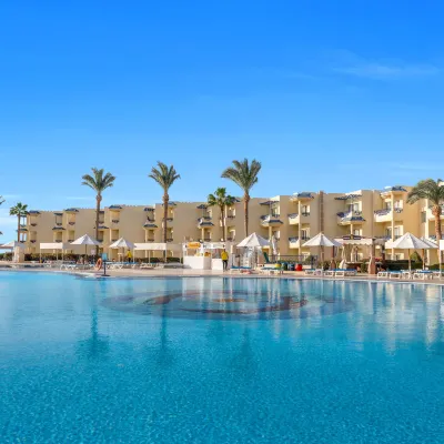 Grand Oasis Resort Hotels near Shark‘s Bay Beach