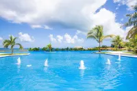 Pristine Bay 1003 Home - Pools