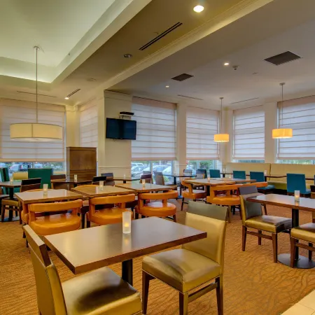 Hilton Garden Inn Norwalk