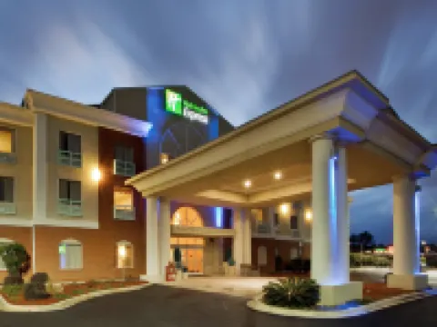 Holiday Inn Express & Suites THOMASVILLE by IHG Hotels in Thomasville