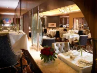 Westport Plaza Hotel, Spa & Leisure - breakfast