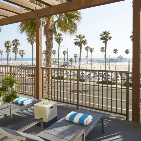 Kimpton SHOREBREAK RESORT by IHG