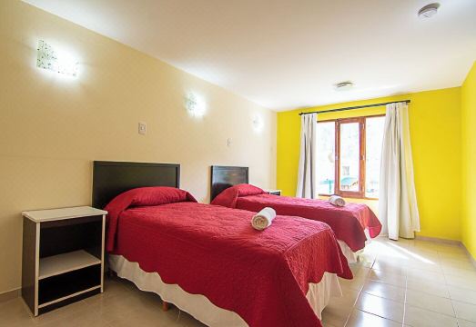 호스텔 피오네로스 델 발레