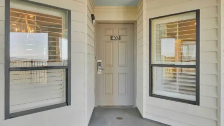 402 Summerhouse by Avantstay Beachfront Condo w/ Community Pool Access