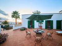 Villa in la Oliva with Volcano View Pool