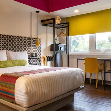 Hotel Estancias VIVE MX Cuauhtemoc, Trademark by Wyndham Отели рядом с достопримечательностью «Чапультепекский дворец»