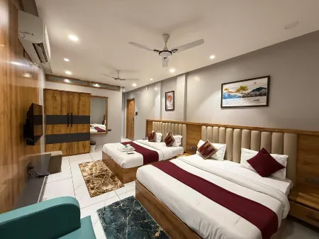 Hotel Ujjain Pride Отели в г. Удджайн