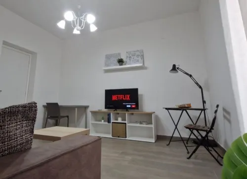 Holiday Home sul Corso - Comfortable and Ideal for groups of up to 7 people