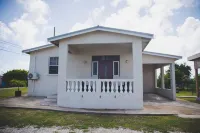 Sunrise Breeze Barbados —Family / Netflix / Fun/ Quiet Hotels in 