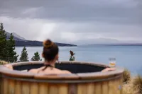 Mt Cook Lakeside Retreat - Spa
