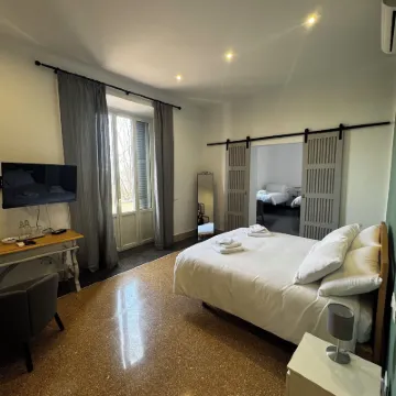 La Terrazza Hotels near Hadrian's Villa