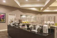La Quinta Inn & Suites by Wyndham Atlanta Alpharetta - breakfast