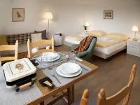 Helene Studio Christel