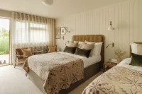 The Royal George - parking